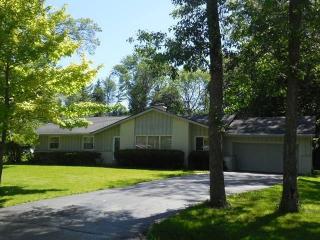 7522 79, Milwaukee WI  53219-1717 exterior