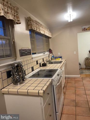 7 Shaw Ave, Silver Spring MD  20904-3408 exterior