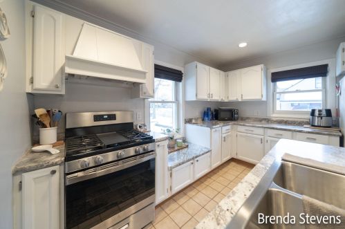 1425 Richmond St, Grand Rapids MI  49504-2733 exterior