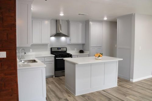 2743 Cartwright St, Irving TX 75062-4271 exterior