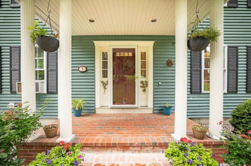 3 Chelsea Dr, Concord, NH 03304-5603