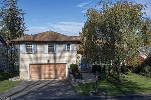 172 Shore Trl, Sparta NJ  07871-2107 exterior