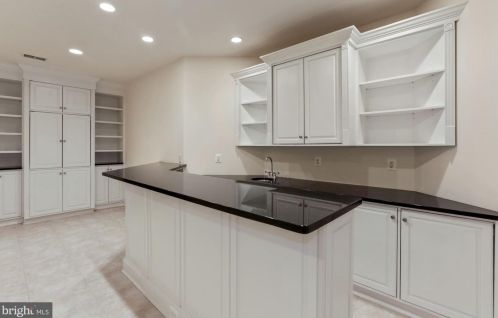 5802 Bent Twig Rd, Mc Lean VA 22101-1806 exterior