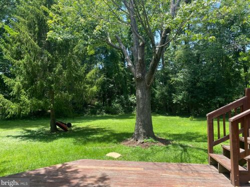 1636 Great Falls St, Mc Lean VA  22101-5060 exterior