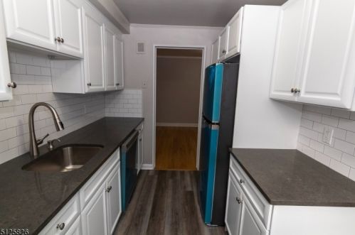 6 Washington Ave, Springfield NJ  07081-1917 exterior