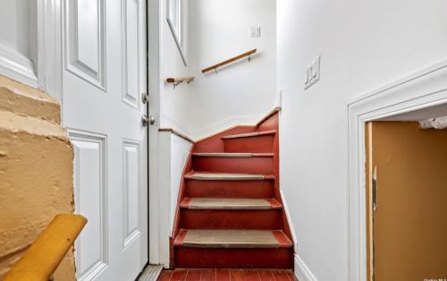 19 High St, Valley Stream NY 11581-1417 exterior