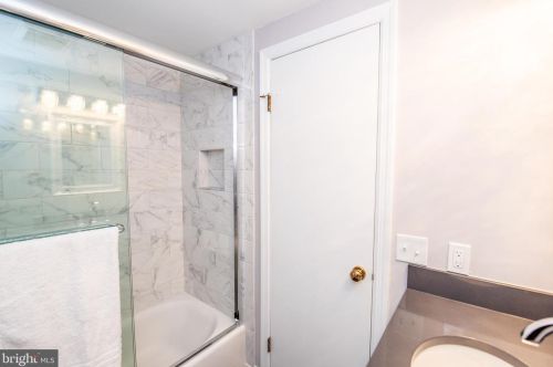 607 Sayre Dr, Princeton NJ 08540-5859 exterior