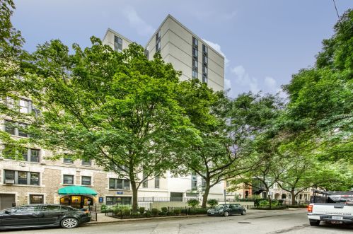 1339 Dearborn St, Chicago IL 60610-2070 exterior