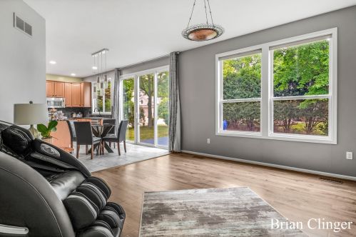 5412 Heathwood, Grand Rapids MI 49512-9514 exterior