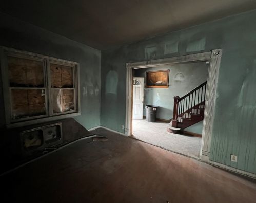 2728 76th St, Chicago IL  60649-4314 exterior