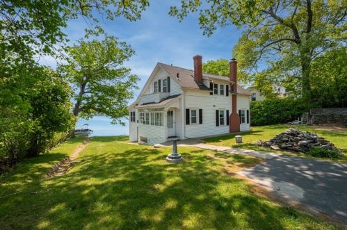 6 Davis Way, Worcester MA 01604-1314 exterior