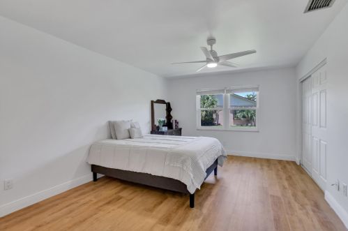 203 1 Cir, Boynton Beach FL 33435-7261 exterior