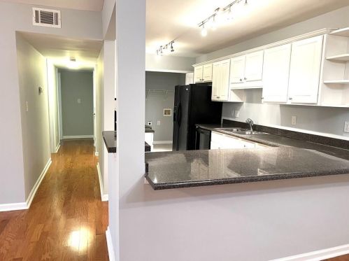 1803 Brighton Pt, Atlanta GA  30328-1381 exterior