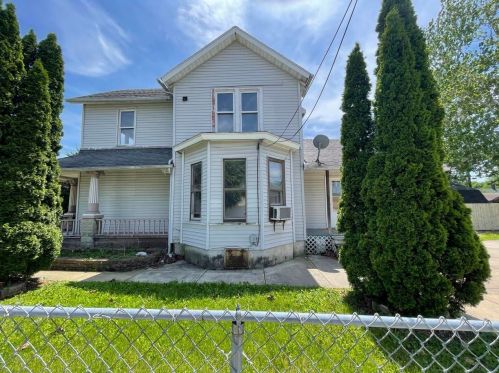 611 Landau Ave, Joliet, IL 60432-1935