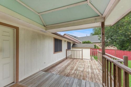 2012 Crystal Shr Dr, Austin TX 78728-5446 exterior