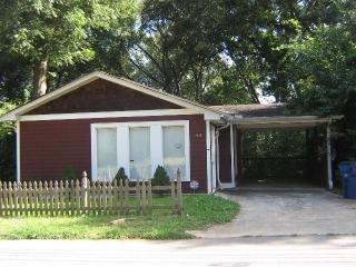 195 Claire Dr, Atlanta GA  30307-1859 exterior