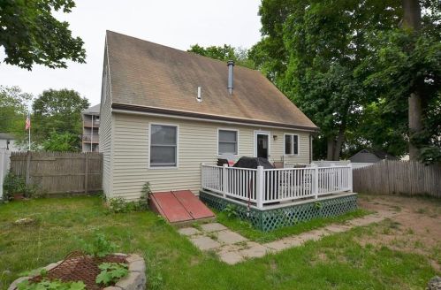 151 7th Ave, Woonsocket RI  02895-4020 exterior