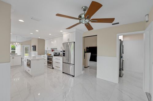 2700 41st St, Boca Raton FL  33434-5842 exterior