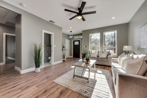 4547 Corregidor St, Dallas TX 75216-5015 exterior