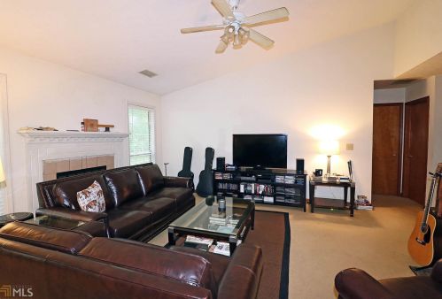 2351 Bankston Cir, Lithonia GA 30078-5724 exterior