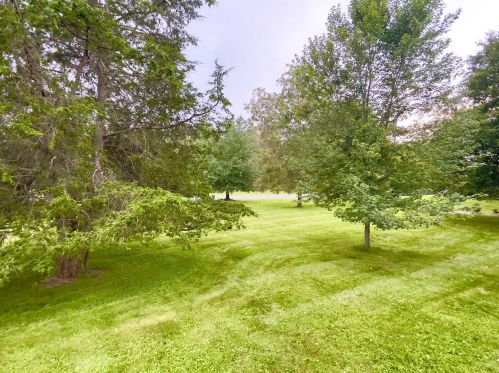 1 Settlers Ct, Poughkeepsie NY 12603-6230 exterior