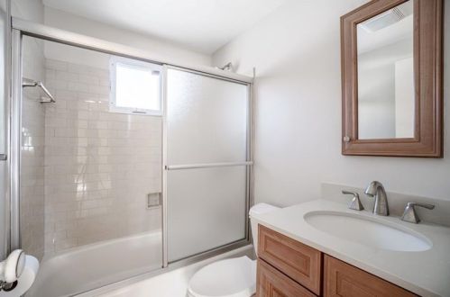 1714 Arnold St, Pittsburgh PA 15205-3504 exterior