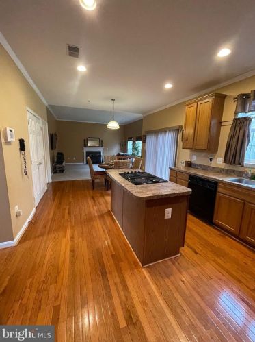 914 Strausberg St, Accokeek MD 20607-2845 exterior