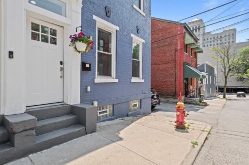 513 Knoll St, Pittsburgh, PA 15212-4876