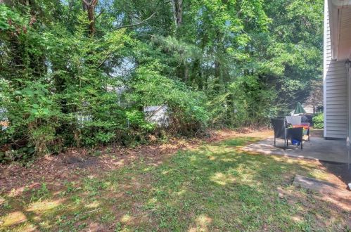 3804 Benjamin Ct, Atlanta GA 30331-2056 exterior