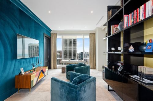 9 Walton St, Chicago IL 60610 exterior