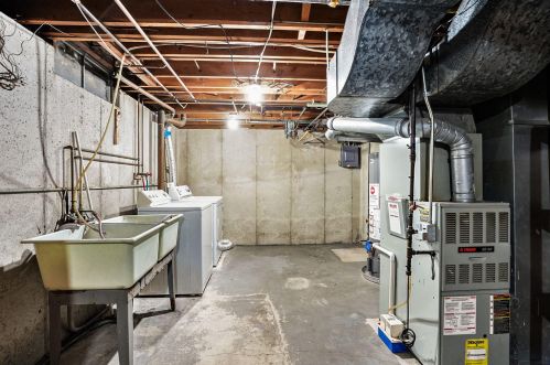 5467 Greenboro Dr, Grand Rapids MI 49508-6044 exterior