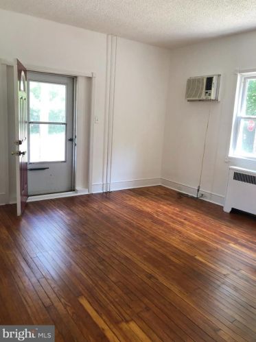 1319 Old Black Horse Pike, Blenheim NJ  08012-4717 exterior