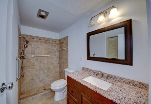 1011 Pheasant Run Dr, Fort Pierce, FL 34982-6782