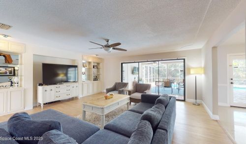 2130 Tropical Trl, Merritt Island FL 32952-4047 exterior