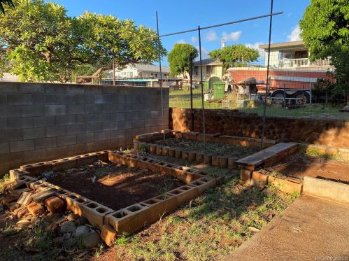 728 21 Ave, Honolulu HI 96816-4516 exterior