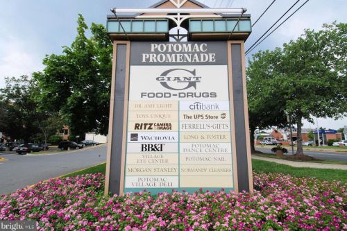 10409 Gainsborough Rd, Rockville MD 20854-2510 exterior