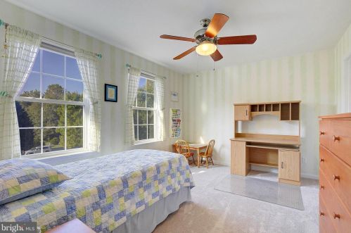 831 Alameda Dr, Huntingtown MD 20639-9510 exterior