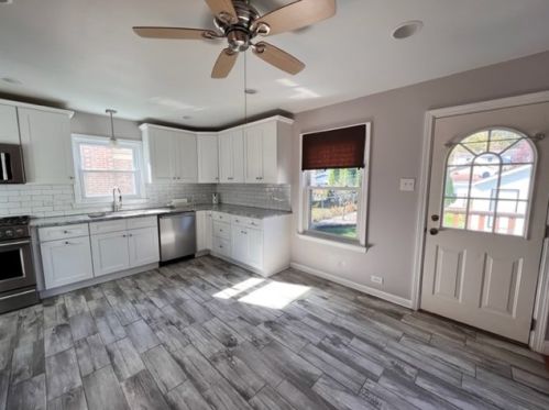 9308 Trumbull Ave, Chicago IL 60655-3326 exterior