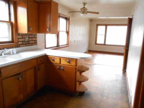 414 107th St, Chicago IL  60628-3724 exterior