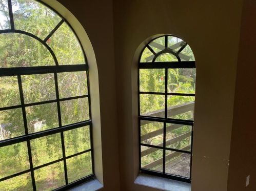 3720 8 Ave, Naples FL 34102-6842 exterior