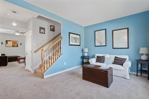 613 Glengarry Ct, Pittsburgh, PA 15239-5314