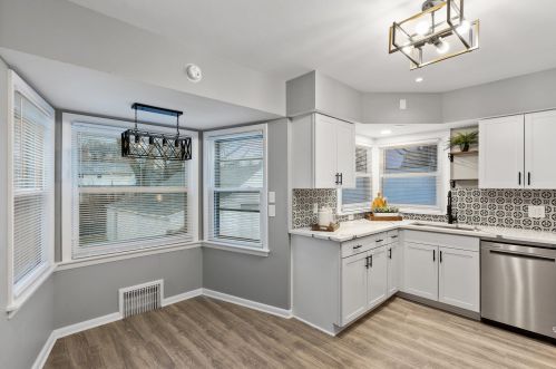 2812 84th St, Milwaukee WI  53222-4704 exterior