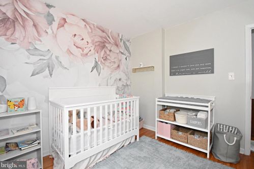 17 Glenview Dr, Riverton NJ  08077-2135 exterior