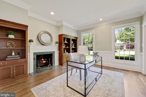 10028 Avenel Farm Dr, Rockville MD  20854-5412 exterior