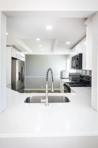 82 Dunwoody Spg, Atlanta GA 30328-4529 exterior