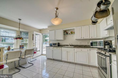 186 Ln Costa Dr, Blenheim NJ 08012-5531 exterior