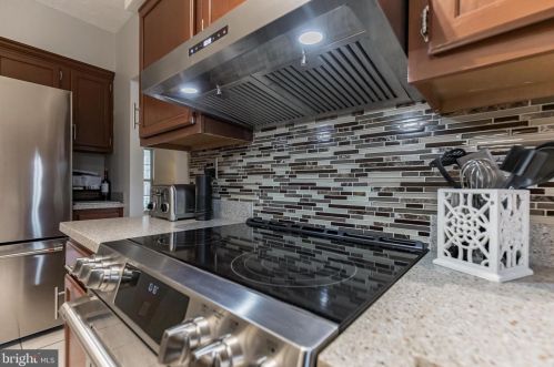 3160 Mayberry Ave, Huntingtown MD 20639-3910 exterior