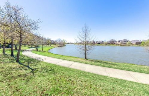 27219 Liberty Hts Ln, Fulshear TX 77441-1480 exterior