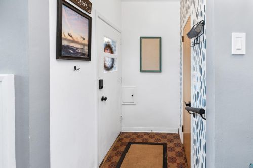 927 40th Ave, Duluth MN 55807-1661 exterior