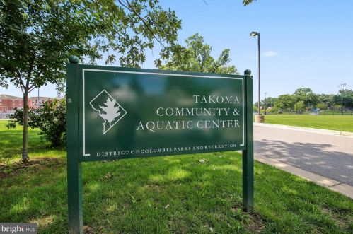 6409 Eastern Ave, Silver Spring MD  20912-4728 exterior